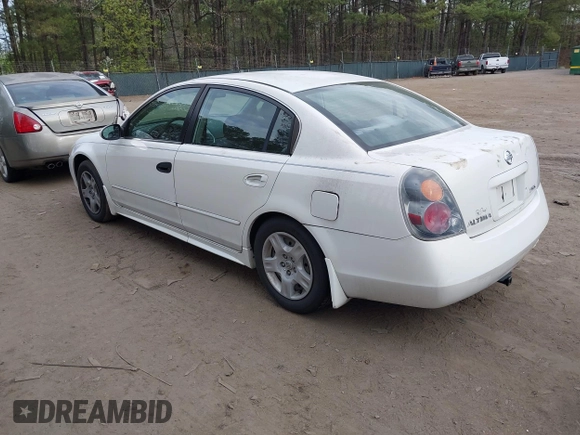 2003 Nissan Altima S with VIN 1N4AL11DX3C116530, listed as a IAAI auction lot 41885861 with 164,880 mi miles. Bid and sale history available at carsss.com. Image 3.