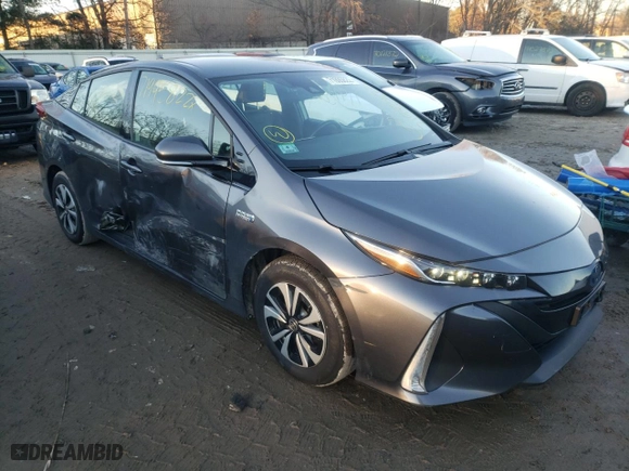 2018 Toyota Prius Prime Plus with VIN JTDKARFP6J3098689, listed as a Copart auction lot 71995822 with 67,946 mi miles. Bid and sale history available at carsss.com. Image 4.