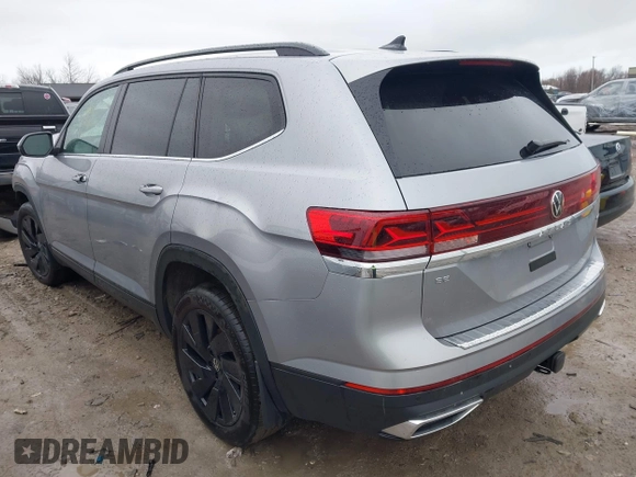 2024 Volkswagen Atlas SE with VIN 1V2HR2CA4RC593252, listed as a IAAI auction lot 41828371 with 7,317 mi miles and . Bid and sale history available at DreamBid. Image 3.