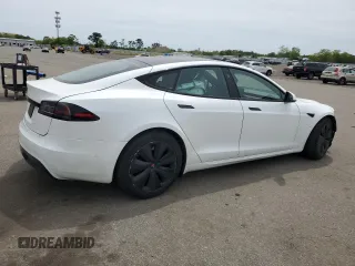 2022 Tesla Model S z VIN 5YJSA1E57NF487187, wystawiony jako Copart lot #58295845 z przebiegiem 50 879 mil mil oraz Szkody całkowita. Historia ofert i sprzedaży dostępna na DreamBid. Obrazek 3.
