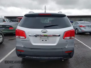 2012 Kia Sorento EX with VIN 5XYKU3A67CG256345, listed as a IAAI auction lot 41777490 with Not Provided miles and . Bid and sale history available at carsss.com. Image 17.