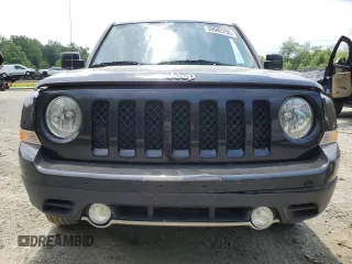 2016 Jeep Patriot High Altitude with VIN 1C4NJRFBXGD595443, listed as a Copart auction lot 59985755 with 171,776 mi miles and Salvage title. Bid and sale history available at DreamBid. Image 5.