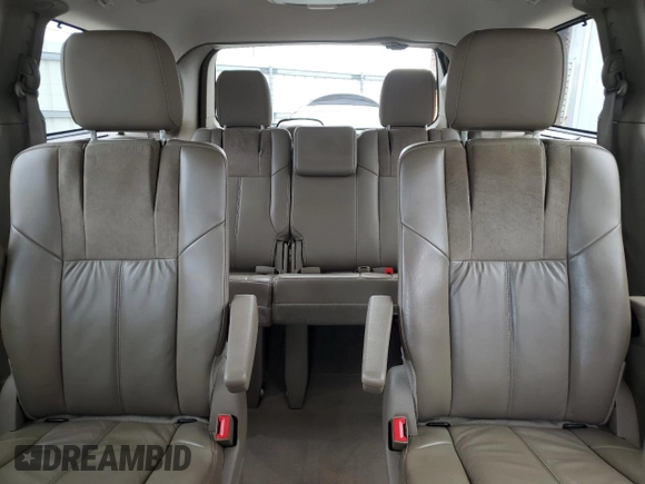 2016 Chrysler Town & Country Limited Platinum with VIN 2C4RC1GG3GR119863, listed as a Copart auction lot 71762174 with 104,555 mi miles and Salvage Title. Bid and sale history available at carsss.com. Image 10.