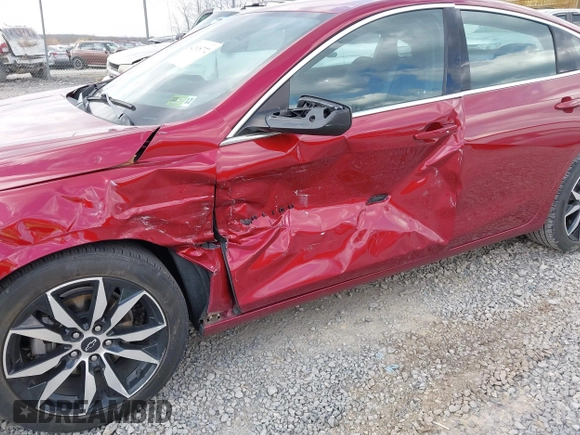 2020 Chevrolet Malibu RS with VIN 1G1ZG5ST4LF085250, listed as a IAAI auction lot 42018772 with 13,736 mi miles and . Bid and sale history available at DreamBid. Image 6.