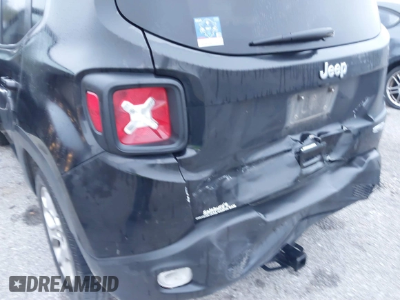 2018 Jeep Renegade Latitude with VIN ZACCJABB9JPJ34769, listed as a IAAI auction lot 41186972 with 204,900 mi miles. Bid and sale history available at carsss.com. Image 6.