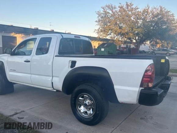 2013 Toyota Tacoma PreRunner with VIN 5TFTU4GN5DX036659, listed as a Copart auction lot 83690354 with 82,691 mi miles and Clean Title. Bid and sale history available at carsss.com. Image 3.