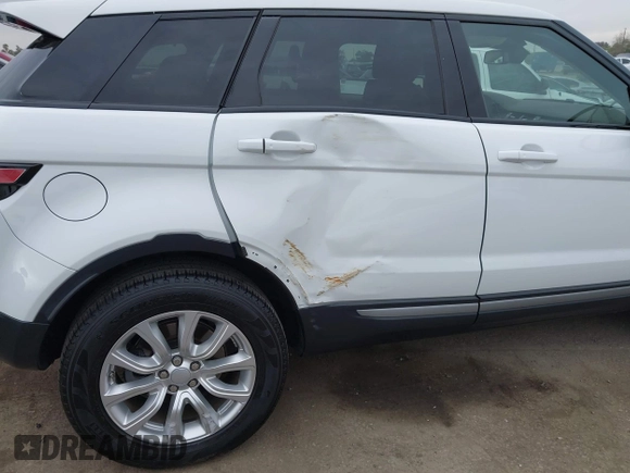 2019 Land Rover Range Rover Evoque SE with VIN SALVP2RXXKH348530, listed as a IAAI auction lot 41078886 with 42,042 mi miles. Bid and sale history available at carsss.com. Image 17.