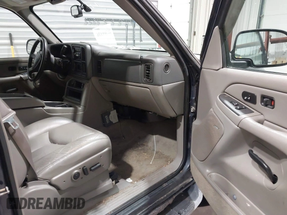 2004 Chevrolet Tahoe LT z VIN 1GNEK13T14J195982, wystawiony jako IAAI lot #41589336 z przebiegiem 244 854 mil mil oraz . Historia ofert i sprzedaży dostępna na DreamBid. Obrazek 5.