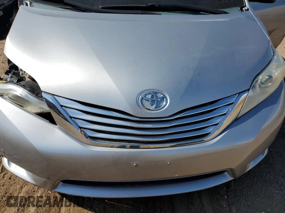 2012 Toyota Sienna XLE with VIN 5TDDK3DC5CS044711, listed as a Copart auction lot 58189195 with 112,172 mi miles and Salvage title. Bid and sale history available at DreamBid. Image 12.