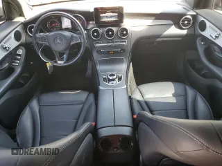 2019 Mercedes-Benz GLC 300 with VIN WDC0G4JB9KF570270, listed as a Copart auction lot 57826905 with 39,470 mi miles and Salvage title. Bid and sale history available at DreamBid. Image 8.