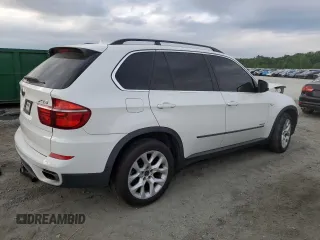 2012 BMW X5 50i with VIN 5UXZV8C57CL425425, listed as a Copart auction lot 55846475 with 70,960 mi miles and Salvage title. Bid and sale history available at DreamBid. Image 3.