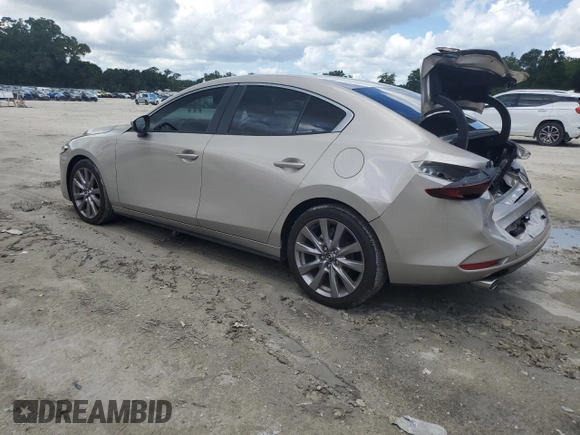 2023 Mazda 3 S Carbon Edition z VIN 3MZBPACMXPM378744, wystawiony jako Copart lot #63673265 z przebiegiem 7 641 mil mil oraz Szkoda całkowita • Salvage title. Historia ofert i sprzedaży dostępna na DreamBid. Obrazek 2.