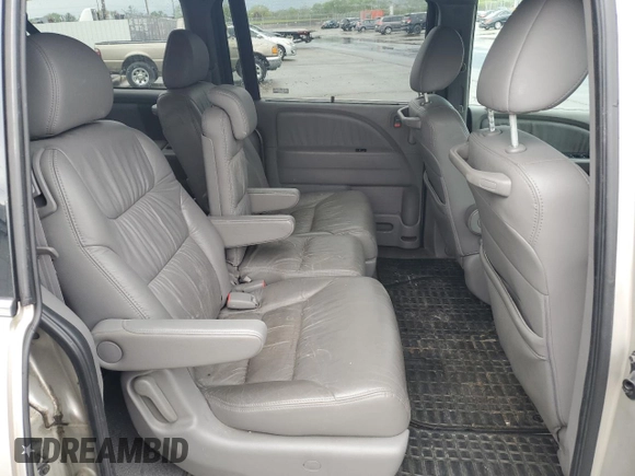 2008 Honda Odyssey EX-L z VIN 5FNRL38778B095946, wystawiony jako Copart lot #54676585 z przebiegiem 213 337 mil mil oraz Czysty tytuł • Clean title. Historia ofert i sprzedaży dostępna na DreamBid. Obrazek 11.