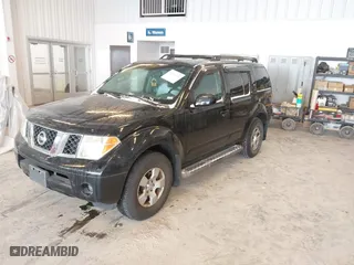 2006 Nissan Pathfinder SE with VIN 5N1AR18U96C609985, listed as a IAAI auction lot 41616319 with 148,456 mi miles. Bid and sale history available at carsss.com. Image 2.