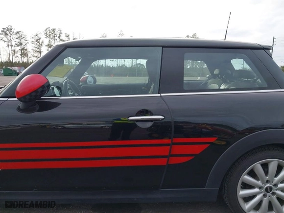 2014 MINI Cooper Hardtop S with VIN WMWXM7C50ET986183, listed as a IAAI auction lot 41719571 with NaN miles. Bid and sale history available at carsss.com. Image 14.