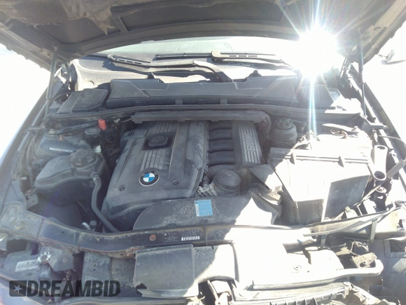2007 BMW 3 Series 328xi with VIN WBAVC93547KX58993, listed as a IAAI auction lot 42584532 with 192,380 mi miles and . Bid and sale history available at DreamBid. Image 10.