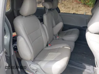 2018 Toyota Sienna LE Auto Access Seat with VIN 5TDKZ3DCXJS937540, listed as a IAAI auction lot 42126411 with 140,294 mi miles and . Bid and sale history available at DreamBid. Image 8.