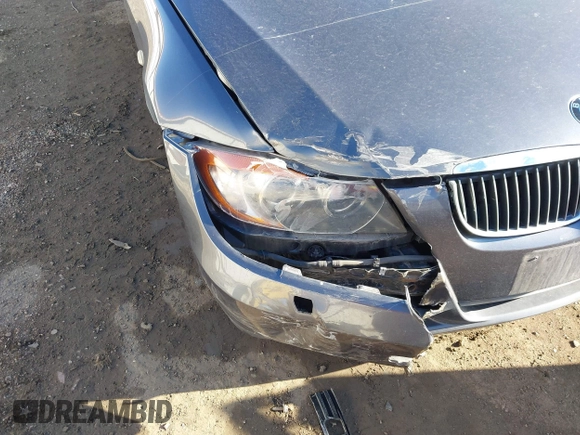 2006 BMW 3 Series 330xi with VIN WBAVD335X6KV66101, listed as a IAAI auction lot 41965628 with 142,246 mi miles. Bid and sale history available at carsss.com. Image 6.