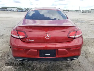 2019 Mercedes-Benz C 300 with VIN WDDWJ8DB2KF926164, listed as a Copart auction lot 58445335 with 58,228 mi miles and Non repairable. Bid and sale history available at DreamBid. Image 6.
