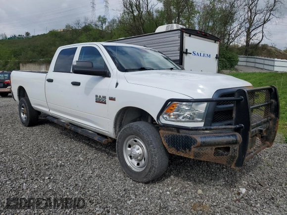 2018 Ram 2500 Tradesman with VIN 3C6UR5HJ4JG288501, listed as a Copart auction lot 52816565 with 128,905 mi miles and Clean title. Bid and sale history available at DreamBid. Image 4.