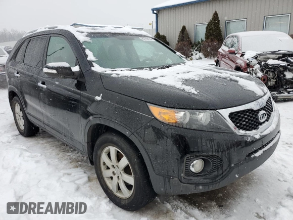 2013 Kia Sorento LX with VIN 5XYKT3A62DG346202, listed as a Copart auction lot 82705134 with 208,117 mi miles and Non repairable. Bid and sale history available at DreamBid. Image 4.