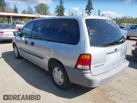 2002 Ford Windstar with VIN 2FMZA50472BB46736, listed as a IAAI auction lot 42096078 with 200,073 mi miles and . Bid and sale history available at carsss.com. Image 3.