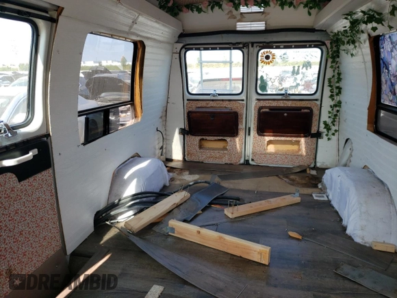 1992 Chevrolet Chevy Van с VIN 2GBEG25K3N4117707, выставлен на аукционе Copart как лот 67318524 с пробегом 181 994 миль миль и Списание • Salvage title. История ставок и продаж доступна на DreamBid. Изображение 10.