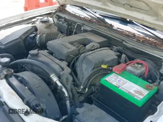 2005 Chevrolet Colorado 1SE LS Z71 с VIN 1GCDT136858180318, выставлен на аукционе IAAI как лот 42968735 с пробегом 301 948 миль миль и . История ставок и продаж доступна на DreamBid. Изображение 12.