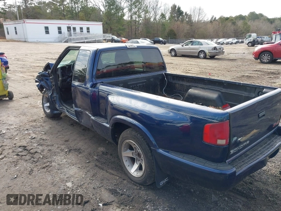 2002 GMC Sonoma SL Fleet with VIN 1GTCS19W528124872, listed as a IAAI auction lot 41452249 with 1 mi miles. Bid and sale history available at carsss.com. Image 3.