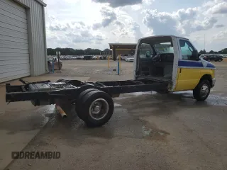2016 Ford Econoline Commercial z VIN 1FDXE4FS6GDC19995, wystawiony jako Copart lot #55162035 z przebiegiem 241 783 mil mil oraz Tytuł czysty. Historia ofert i sprzedaży dostępna na DreamBid. Obrazek 3.
