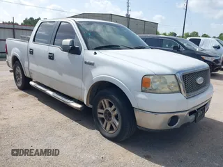 2006 Ford F-150 XLT with VIN 1FTPW12526KB72538, listed as a IAAI auction lot 42544439 with 258,261 mi miles and . Bid and sale history available at DreamBid. Image 1.