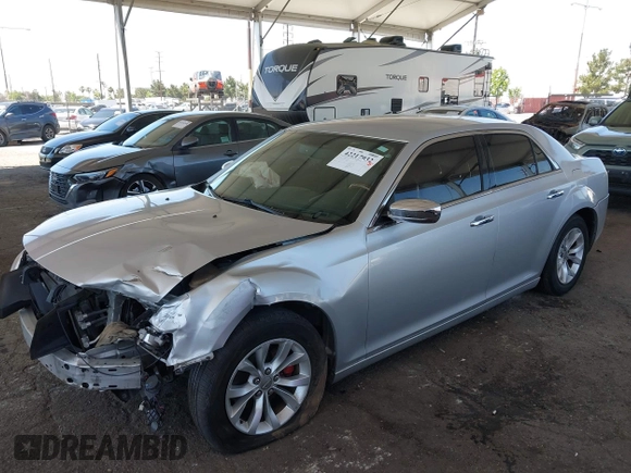 2012 Chrysler 300 Limited z VIN 2C3CCACG4CH223309, wystawiony jako IAAI lot #42217932 z przebiegiem 119 961 mil mil oraz . Historia ofert i sprzedaży dostępna na DreamBid. Obrazek 18.