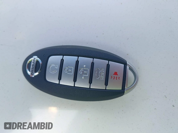 2017 Nissan Maxima SV z VIN 1N4AA6AP8HC400663, wystawiony jako IAAI lot #40285351 z przebiegiem 72 583 mil mil oraz . Historia ofert i sprzedaży dostępna na DreamBid. Obrazek 11.