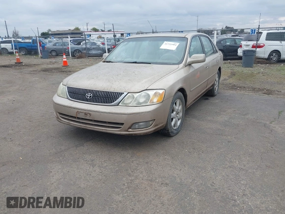 2001 Toyota Avalon XL w/Bucket Seats with VIN 4T1BF28B91U173868, listed as a IAAI auction lot 41721904 with 325,097 mi miles. Bid and sale history available at carsss.com. Image 17.