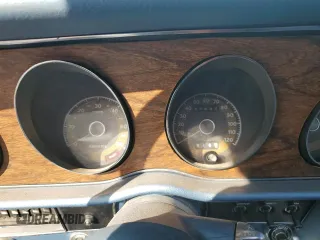 1972 Mercury Cougar z VIN 2F94H510282, wystawiony jako Copart lot #68174634 z przebiegiem 61 692 mil mil oraz Szkody całkowita. Historia ofert i sprzedaży dostępna na DreamBid. Obrazek 9.