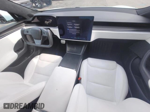 2022 Tesla Model S z VIN 5YJSA1E56NF472017, wystawiony jako Copart lot #67321925 z przebiegiem 59 665 mil mil oraz Czysty tytuł • Clean title. Historia ofert i sprzedaży dostępna na DreamBid. Obrazek 5.