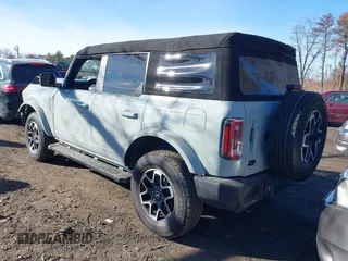 2023 Ford Bronco with VIN 1FMEE5BP0PLB92975, listed as a IAAI auction lot 41668612 with 7,846 mi miles. Bid and sale history available at carsss.com. Image 3.