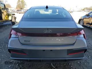 2024 Hyundai Elantra SE with VIN KMHLL4DG6RU771499, listed as a Copart auction lot 88942085 with 4,538 mi miles and Clean Title. Bid and sale history available at DreamBid. Image 6.