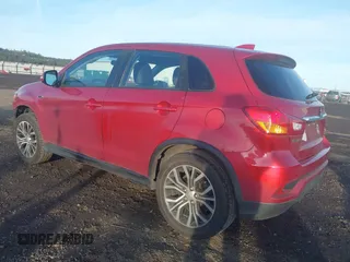2018 Mitsubishi Outlander SE with VIN JA4AP3AW4JU001953, listed as a IAAI auction lot 41686918 with 110,400 mi miles and . Bid and sale history available at DreamBid. Image 3.