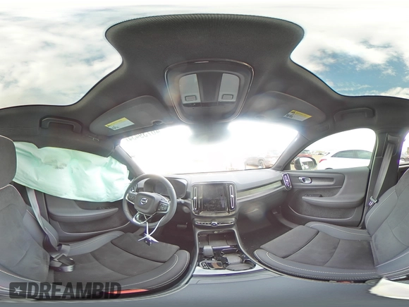 2023 Volvo C40 Plus с VIN YV4ED3GL3P2034098, выставлен на аукционе Copart как лот 46739434 с пробегом Не указан миль и . История ставок и продаж доступна на DreamBid. Изображение 13.