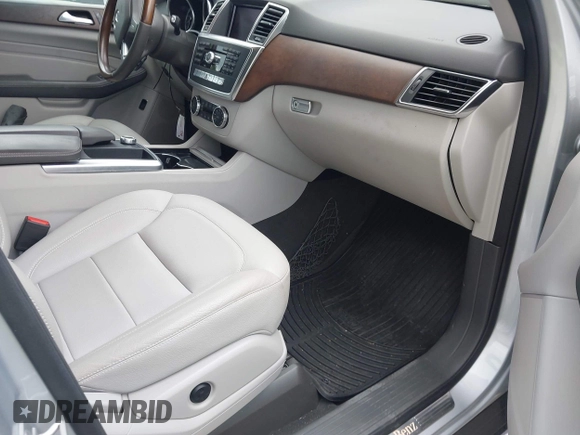 2012 Mercedes-Benz M with VIN 4JGDA5HB3CA018357, listed as a IAAI auction lot 42061006 with 130,116 mi miles. Bid and sale history available at carsss.com. Image 5.
