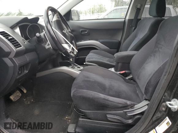 2007 Mitsubishi Outlander XLS z VIN JA4MT41X97U009529, wystawiony jako Copart lot #56943255 z przebiegiem 112 060 mil mil oraz Szkoda całkowita • Salvage title. Historia ofert i sprzedaży dostępna na DreamBid. Obrazek 7.