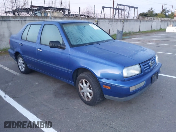 1998 Volkswagen Jetta TDI z VIN 3VWRF81HXWM156283, wystawiony jako IAAI lot #41764895 z przebiegiem 213 764 mil mil oraz . Historia ofert i sprzedaży dostępna na DreamBid. Obrazek 1.