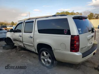 2008 Chevrolet Suburban LTZ z VIN 1GNFC16048R228113, wystawiony jako Copart lot #44743795 z przebiegiem 252 236 mil mil oraz Szkoda całkowita • Salvage title. Historia ofert i sprzedaży dostępna na DreamBid. Obrazek 2.