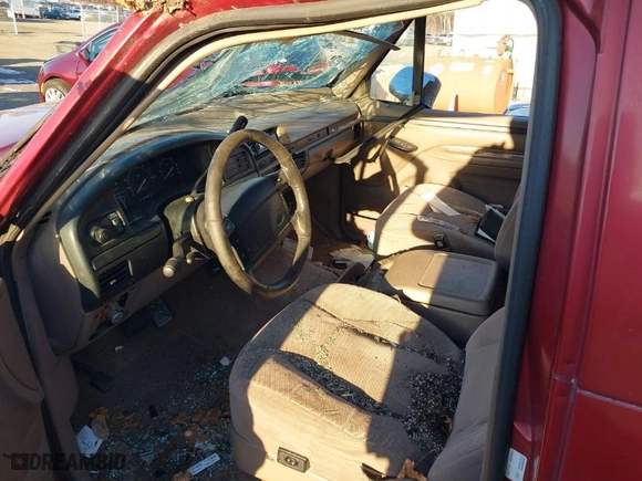 1996 Ford Bronco XL with VIN 1FMEU15N8TLA78223, listed as a IAAI auction lot 41282315 with 212,299 mi miles. Bid and sale history available at carsss.com. Image 5.