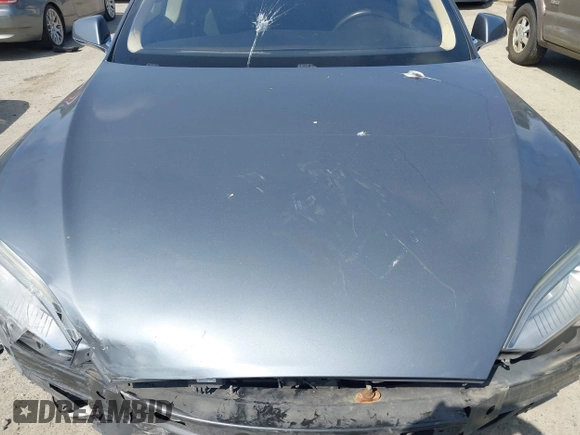 2014 Tesla Model S 60 with VIN 5YJSA1H18EFP38078, listed as a IAAI auction lot 42748619 with 159,285 mi miles and . Bid and sale history available at DreamBid. Image 10.