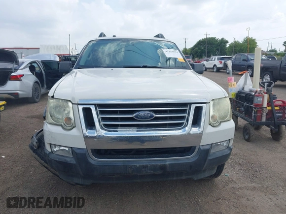 2008 Ford Explorer Sport Trac XLT with VIN 1FMEU31E28UB16354, listed as a IAAI auction lot 42216513 with 221,556 mi miles and . Bid and sale history available at DreamBid. Image 12.