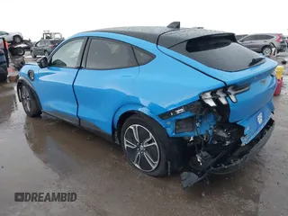 2023 Ford Mustang Mach-E Premium с VIN 3FMTK3R46PMA89994, выставлен на аукционе IAAI как лот 42195947 с пробегом Не указан миль и . История ставок и продаж доступна на DreamBid. Изображение 3.