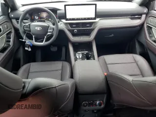 2025 Ford Explorer with VIN 1FMUK7HH8SGA05659, listed as a Copart auction lot 52077855 with 3,037 mi miles and Salvage title. Bid and sale history available at DreamBid. Image 8.
