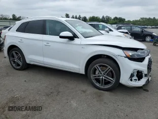 2021 Audi Q5 Premium with VIN WA1G2AFY7M2081031, listed as a Copart auction lot 56794143 with 15,980 mi miles and . Bid and sale history available at DreamBid. Image 4.